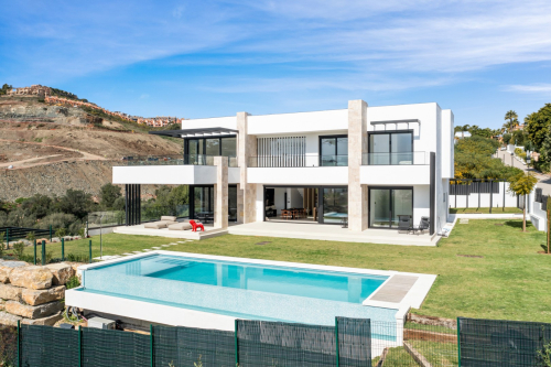 VILLA HIDDEN FLOWER | VILLA DE ELEGANCIA CONTEMPORÁNEA CON VISTAS AL MAR EN LA ALQUERÍA